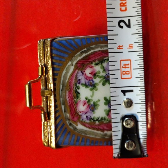 Authentic porcelain Limoges Blue purse with flowers all hand painted - Picture 6 of 7